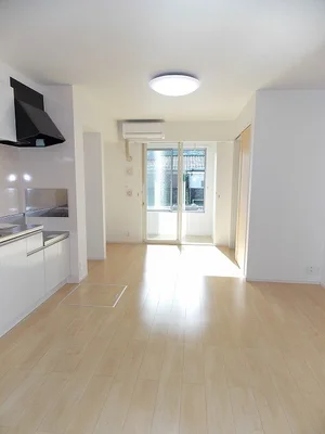 のマンスリーマンション・ウィークリーマンション「リ・ミノーレ 103・洋室(No.1183715)」メイン画像