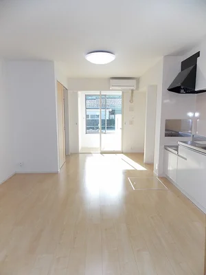 のマンスリーマンション・ウィークリーマンション「リ・ミノーレ 102・洋室(No.1183716)」メイン画像