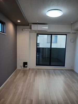 西多摩郡瑞穂町のマンスリーマンション・ウィークリーマンション「メイプルテラス　みずほ 201・洋室(No.1183938)」メイン画像