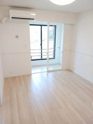 西都市のマンスリーマンション・ウィークリーマンション「ドゥウェル　ノクターン　Ⅰ 101・洋室(No.1184034)」メイン画像