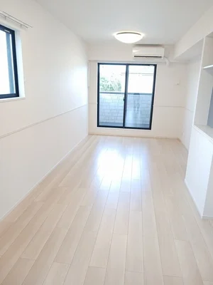 宮崎県のマンスリーマンション・ウィークリーマンション「ドゥウェル　ノクターン　Ⅱ 205・洋室(No.1184039)」メイン画像