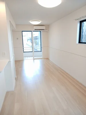 西都市のマンスリーマンション・ウィークリーマンション「ドゥウェル　ノクターン　Ⅱ 101・洋室(No.1184045)」メイン画像