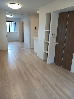 のマンスリーマンション・ウィークリーマンション「サウスウェーⅧ　Ｂ 201・洋室(No.1184062)」メイン画像