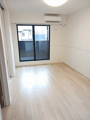 のマンスリーマンション・ウィークリーマンション「シャルフ　赤江　Ⅰ 204・洋室(No.1184098)」メイン画像