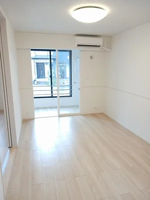 のマンスリーマンション・ウィークリーマンション「シャルフ　赤江　Ⅰ 104・洋室(No.1184102)」メイン画像