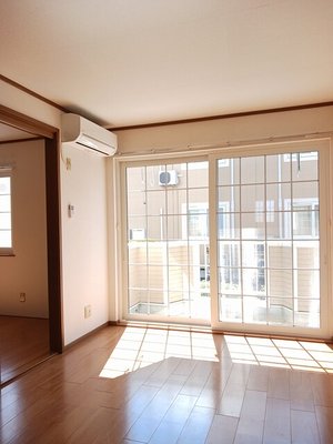 のマンスリーマンション・ウィークリーマンション「クレスト－ル高野Ⅲ 102・洋室(No.1184316)」メイン画像