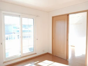 のマンスリーマンション・ウィークリーマンション「楠の木館 202・洋室(No.1184375)」メイン画像