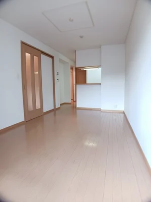 のマンスリーマンション・ウィークリーマンション「サンリットヒルＥ 102・洋室(No.1184397)」メイン画像