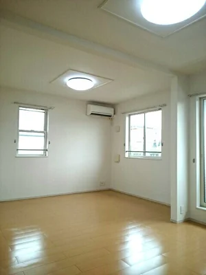 のマンスリーマンション・ウィークリーマンション「フランメゾンⅢ 201・洋室(No.1184598)」メイン画像