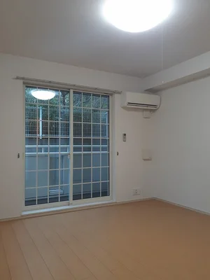 のマンスリーマンション・ウィークリーマンション「ライゼ　森崎 101・洋室(No.1184674)」メイン画像