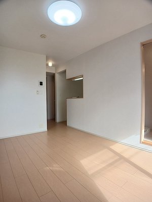 のマンスリーマンション・ウィークリーマンション「プラセール宝塚Ⅱ 205・洋室(No.1184681)」メイン画像