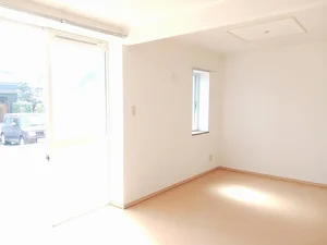 千代崎駅（三重県）のマンスリーマンション・ウィークリーマンション「オーシャンロードタウンⅠ 101・洋室(No.1185217)」メイン画像