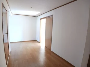 福岡県のマンスリーマンション・ウィークリーマンション「アメニティ広徳 202・洋室(No.1185227)」メイン画像