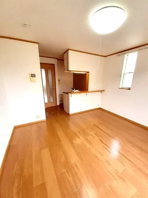 ヨコクラ病院周辺のマンスリーマンション・ウィークリーマンション「サンセールＳＡＫＡＧＵＣＨＩ 201・洋室(No.1185376)」メイン画像