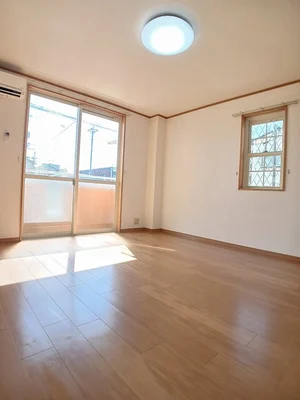 のマンスリーマンション・ウィークリーマンション「ローレル大正町 102・洋室(No.1185379)」メイン画像