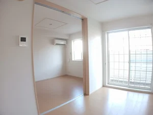 名張市のマンスリーマンション・ウィークリーマンション「アンジュⅠ 102・洋室(No.1185622)」メイン画像