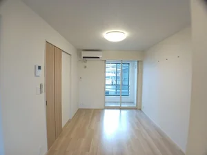 鶴岡市のマンスリーマンション・ウィークリーマンション「クリスタル　アサヒナ 101・洋室(No.1185982)」メイン画像