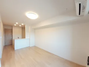 のマンスリーマンション・ウィークリーマンション「レジデンス　プリュⅦ 203・洋室(No.1186013)」メイン画像