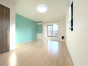 のマンスリーマンション・ウィークリーマンション「ホーリープレイス唐津　Ⅰ 205・洋室(No.1186080)」メイン画像