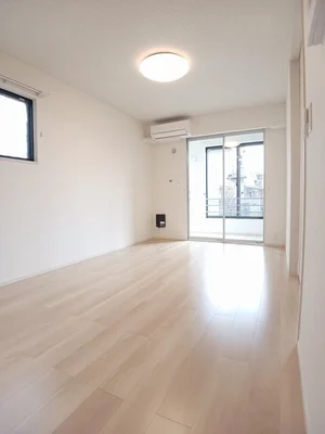 のマンスリーマンション・ウィークリーマンション「Ｖｉｌｌａ　Ｐｉａｃｅ　Ⅳ 101・洋室(No.1186147)」メイン画像