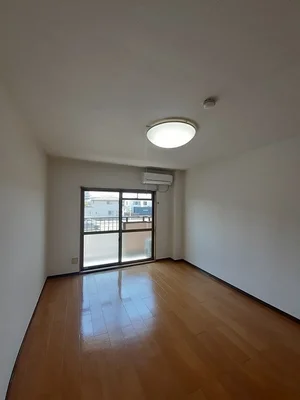 のマンスリーマンション・ウィークリーマンション「ピュア　セルト森尾 207・洋室(No.1186442)」メイン画像