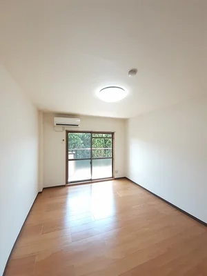 のマンスリーマンション・ウィークリーマンション「ピュア　セルト森尾 106・洋室(No.1186444)」メイン画像