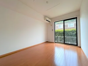 佐賀県の大東建託リーシング株式会社のマンスリーマンション・ウィークリーマンション「セントポーンズＢ 102・洋室(No.1186566)」メイン画像