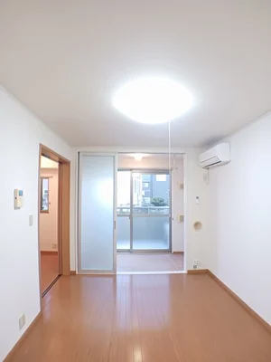 のマンスリーマンション・ウィークリーマンション「プラシード 103・洋室(No.1186626)」メイン画像