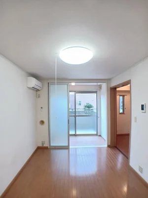 のマンスリーマンション・ウィークリーマンション「プラシード 102・洋室(No.1186627)」メイン画像