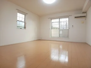 のマンスリーマンション・ウィークリーマンション「メゾン　フェリジータⅡ 201・洋室(No.1186921)」メイン画像