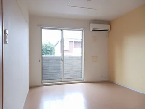 のマンスリーマンション・ウィークリーマンション「ベラ・ルーチェ宮崎Ｂ 102・洋室(No.1186956)」メイン画像