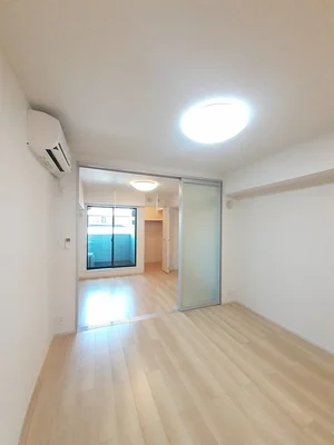 のマンスリーマンション・ウィークリーマンション「ヒカルサ米子Ⅱ 203・洋室(No.1187320)」メイン画像