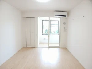 のマンスリーマンション・ウィークリーマンション「サニーサイドパークⅦ 102・洋室(No.1189129)」メイン画像