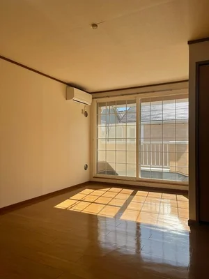 のマンスリーマンション・ウィークリーマンション「クレストヒルズＢ 202・洋室(No.1189464)」メイン画像