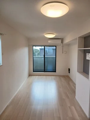 のマンスリーマンション・ウィークリーマンション「ホーホ　ブリュッケ　Ⅱ 204・洋室(No.1190032)」メイン画像