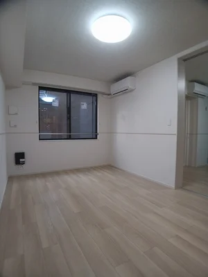 のマンスリーマンション・ウィークリーマンション「ハピネスⅠ番館 102・洋室(No.1190260)」メイン画像