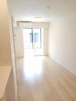 のマンスリーマンション・ウィークリーマンション「ベルメランジェＢ 102・洋室(No.1190397)」メイン画像