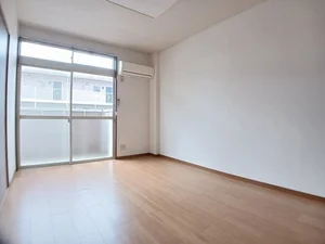 のマンスリーマンション・ウィークリーマンション「カーム植上Ⅰ 102・洋室(No.1190528)」メイン画像