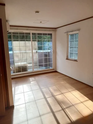 のマンスリーマンション・ウィークリーマンション「マリンガ 203・洋室(No.1190634)」メイン画像