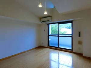 のマンスリーマンション・ウィークリーマンション「シャルマンコート広沢Ｂ 306・洋室(No.1190684)」メイン画像