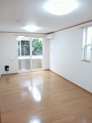 のマンスリーマンション・ウィークリーマンション「フレスクーラ　ガーデン 101・洋室(No.1190743)」メイン画像