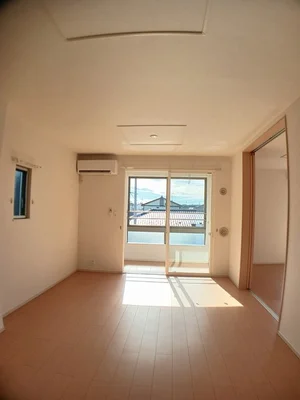 村上市のマンスリーマンション・ウィークリーマンション「リバーサイドネオ 202・洋室(No.1191136)」メイン画像