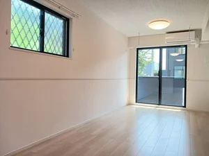 のマンスリーマンション・ウィークリーマンション「ヒカルサ加須イーストⅡ 103・洋室(No.1191351)」メイン画像