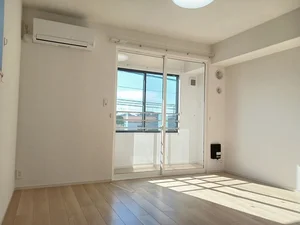 のマンスリーマンション・ウィークリーマンション「ラ・プロムナードⅢ 203・洋室(No.1191409)」メイン画像