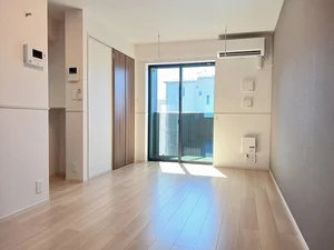 のマンスリーマンション・ウィークリーマンション「フルール・ド・リス　Ⅰ 101・洋室(No.1191423)」メイン画像