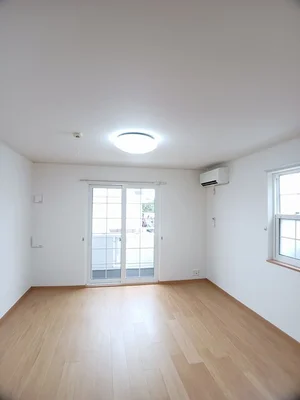 西尾市のマンスリーマンション・ウィークリーマンション「スィア　バレーリア 102・洋室(No.1191667)」メイン画像