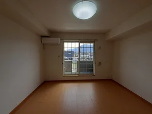 福井県のマンスリーマンション・ウィークリーマンション「プロムナード・ソレイユ・ソラ 203・洋室(No.1191746)」メイン画像
