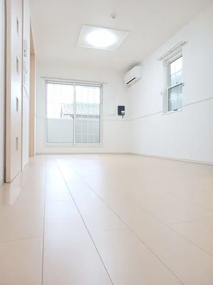 のマンスリーマンション・ウィークリーマンション「Ｆ．ファイブパインⅠ 201・洋室(No.1191896)」メイン画像