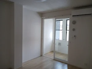 のマンスリーマンション・ウィークリーマンション「カーサ・コルーテ南 103・洋室(No.1192479)」メイン画像