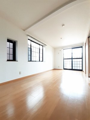 香川県のマンスリーマンション・ウィークリーマンション「アンソレイエ　Ｂ 101・洋室(No.1192517)」メイン画像